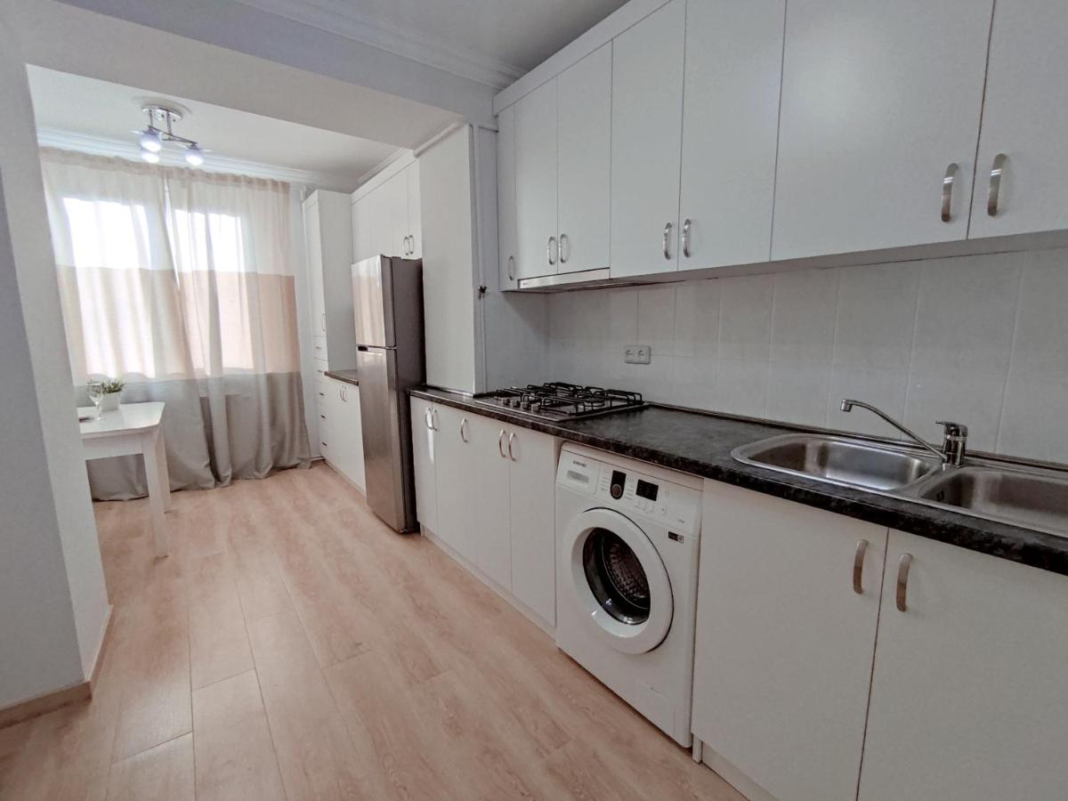 Renovated 1 Bedroom With King Size Bed In Kentron เยเรวาน ภายนอก รูปภาพ